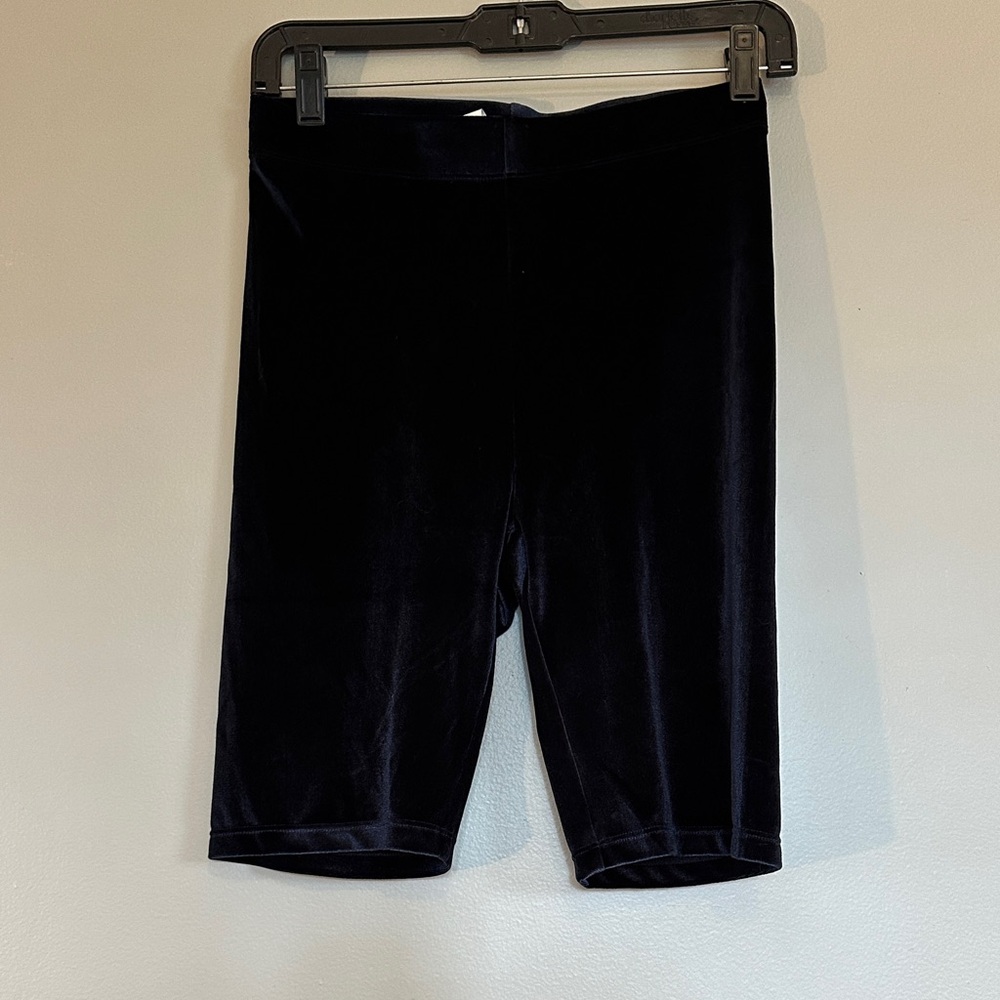 NWOT blue Fabletics velour shorts size medium